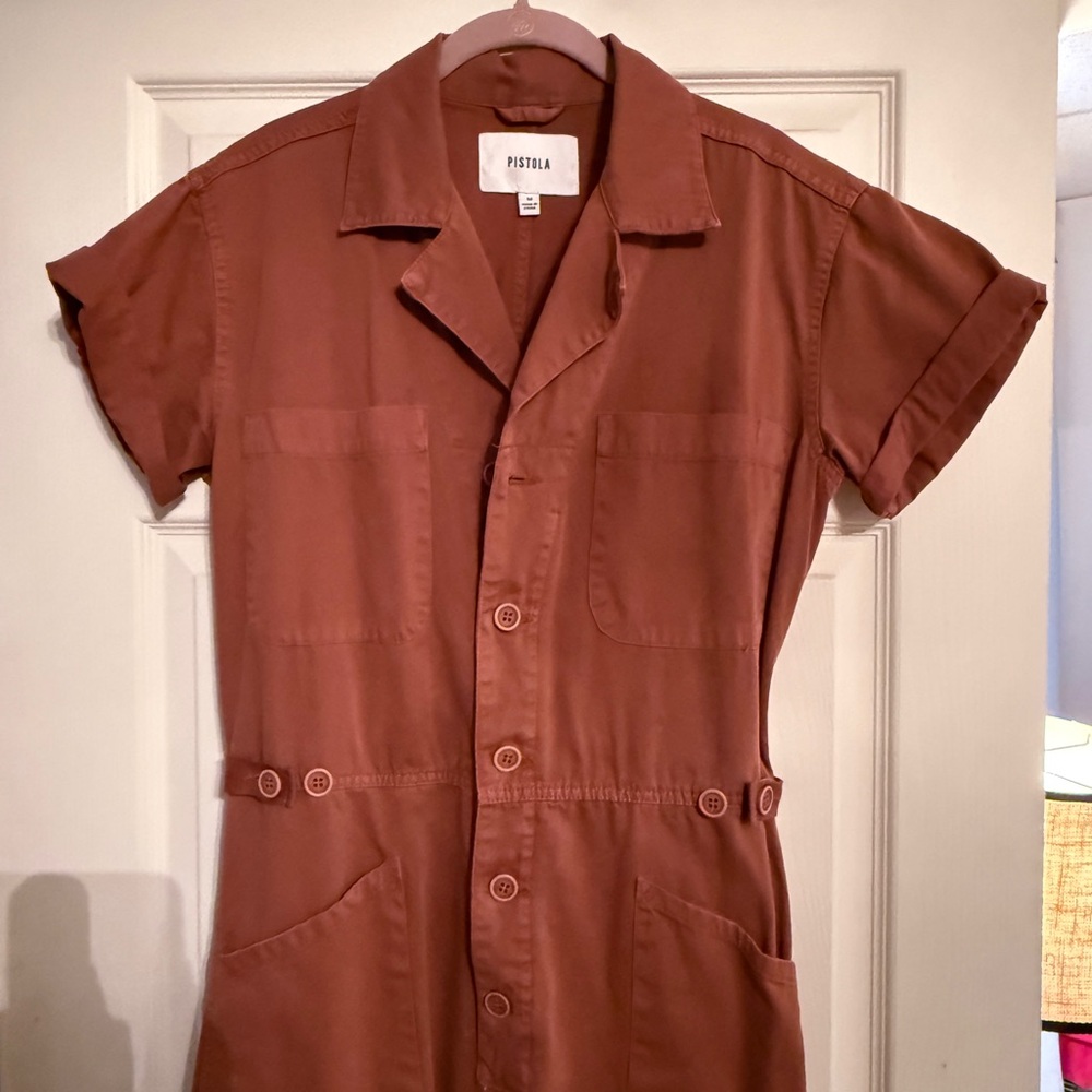 pistola rust-colored short sleeve utility romper